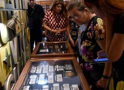 fidel-castros-image-on-numismatic-exhibition-in-cuba
