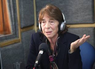 SALLY BURCH: INTERNET ESTÁ SIENDO ARRINCONADA POR LAS CORPORACIONES sally-burch-internet-esta-siendo-arrinconada-por-las-corporaciones