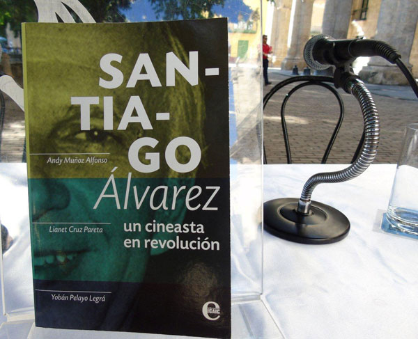 en-el-sabado-del-libro-homenaje-a-santiago-alvarez