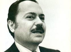 ante-la-tumba-de-fayad-jamis
