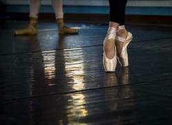 ballet-nacional-de-cuba-celebra-75-anos-con-un-viaje-a-traves-de-la-danza-la-tecnica-y-la-expresion