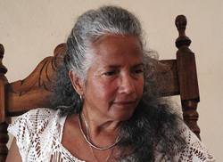lucia-munoz-es-decir-la-poesia