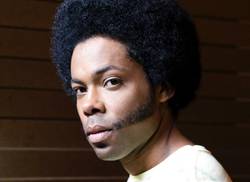 alex-cuba-descubre-como-hacer-musica-con-mendo-video