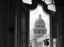 muestra-fotografica-de-artista-ecuatoriano-descubriendo-la-habana