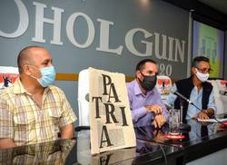 presentan-en-holguin-patria-libro-arte-de-la-casa-editora-cuadernos-papiro