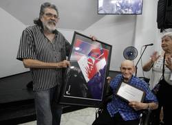 aurelio-alonso-recibe-premio-latinoamericano-de-ciencias-sociales-clacso-2025-por-su-labor-intelectual-y-compromiso-social