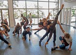 academia-acosta-danza-rendira-homenaje-al-maestro-ramiro-guerra