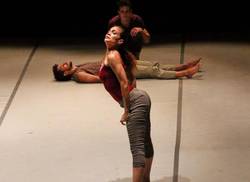 compania-malpaso-se-presenta-en-el-festival-de-danza-de-belgrado-video