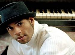 concierto-de-pianista-roberto-fonseca-cierra-jazz-plaza-2019