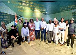 Distinguen en Cuba a personalidades con una relevante obra cultural distinguen-en-cuba-a-personalidades-con-una-relevante-obra-cultural