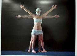 lisandra-lopez-imagenes-que-trascienden-la-anatomia-en-el-reino-de-este-mundo