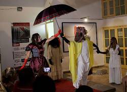 presentara-teatro-cimarron-su-pastiche-sombrillas-habaneras