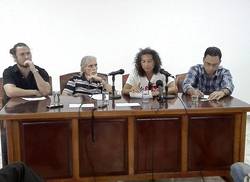 sesiono-en-la-uneac-foro-sobre-literatura-y-medios-digitales-por-adalys-perez-suarez