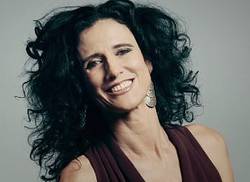 susana-pous-y-micompania-una-espanola-en-cuba-o-una-cubana-con-raices-espanolas