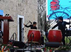 tambores-chinos-abren-en-cuba-27-feria-internacional-del-libro