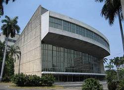 teatro-nacional-de-cuba-celebra-su-aniversario-41-en-condiciones-excepcionales