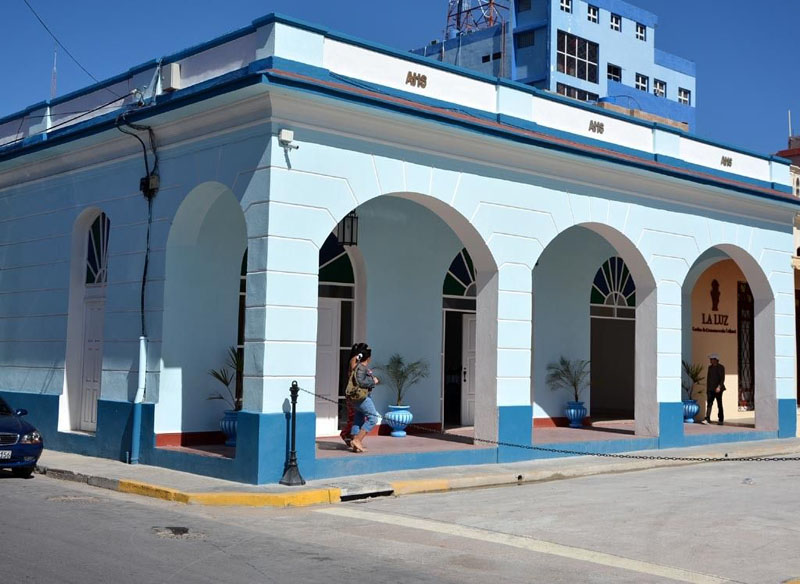 association-hermanos-saiz-38-ans-au-service-de-la-jeunesse-artistique-a-cuba