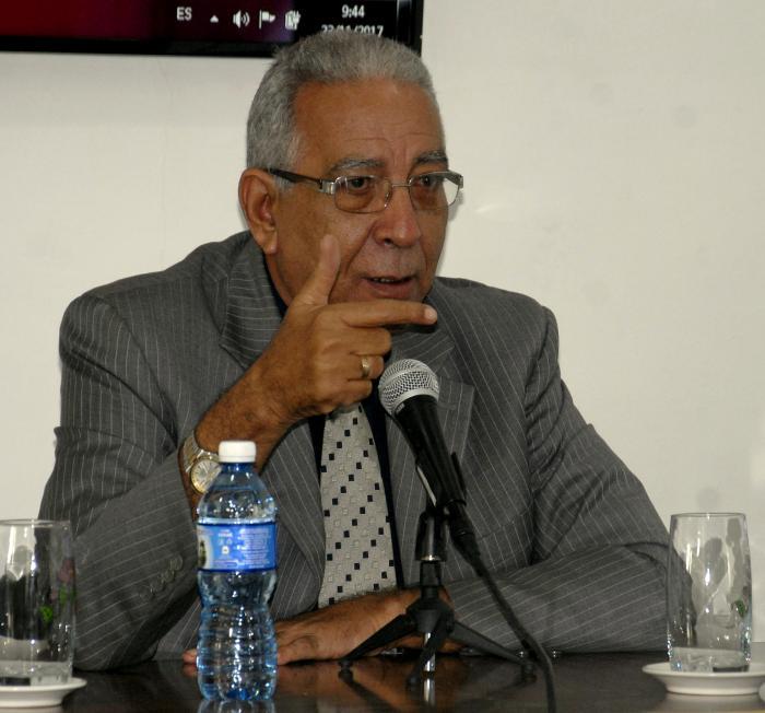 eduardo-torres-cuevas-la-patrie-avec-noblesse