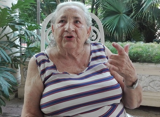 dra-isabel-monal-hacia-falta-una-gente-como-yo-medio-loca-a-esa-edad