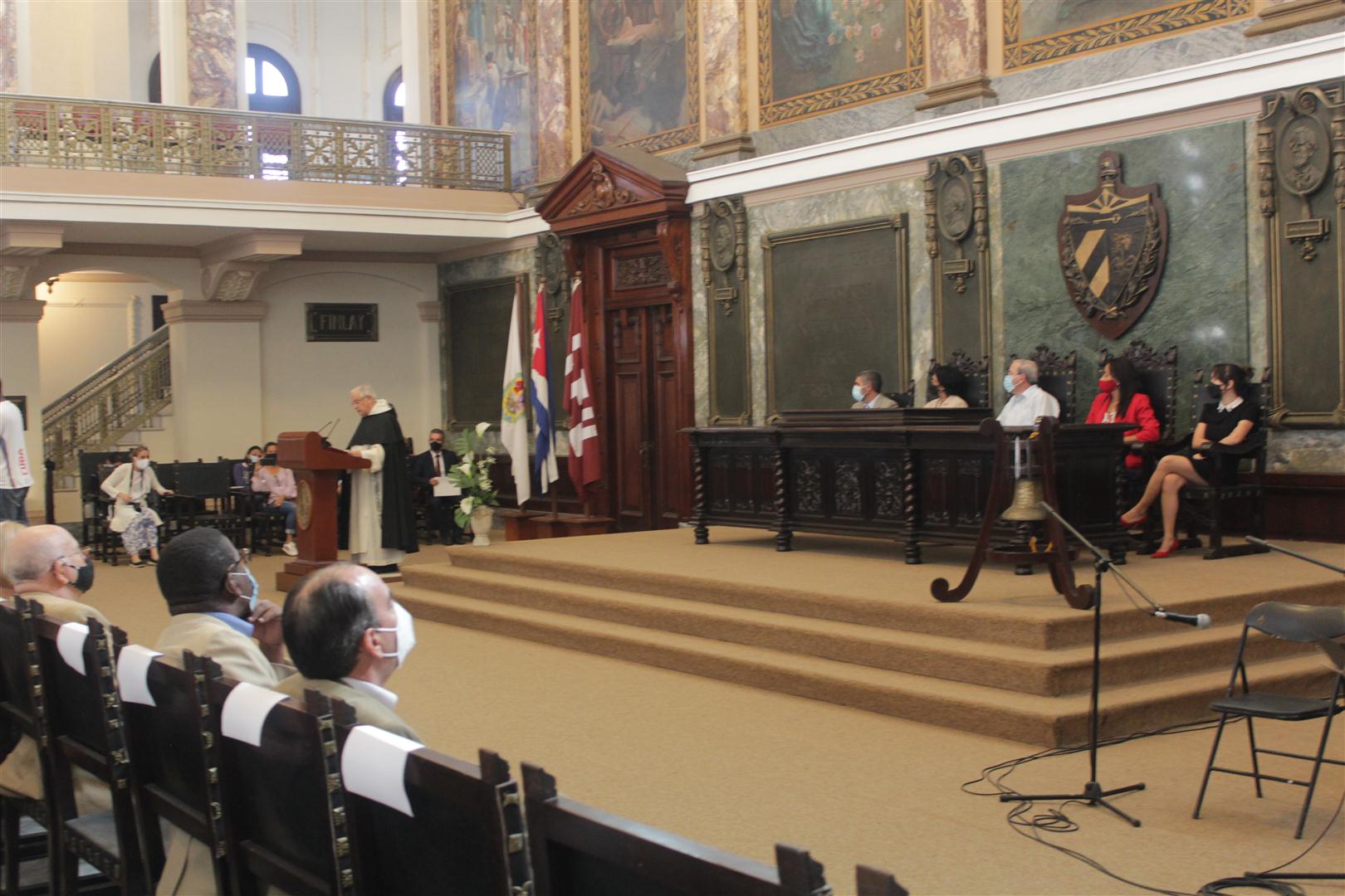 en-defensa-de-la-universidad-una-obra-leal