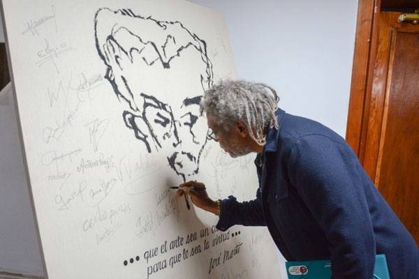 homenaje-a-marti-en-el-consejo-nacional-de-la-uneac