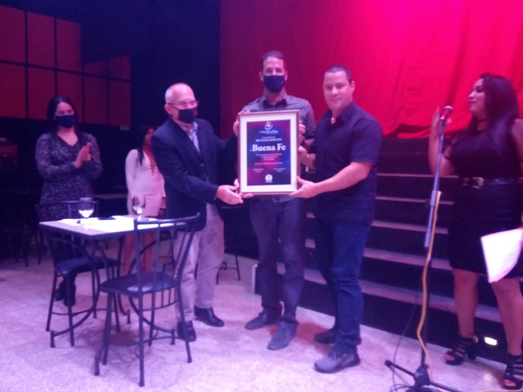 reconocen-aportes-de-artistas-cubanos-a-la-economia-del-pais