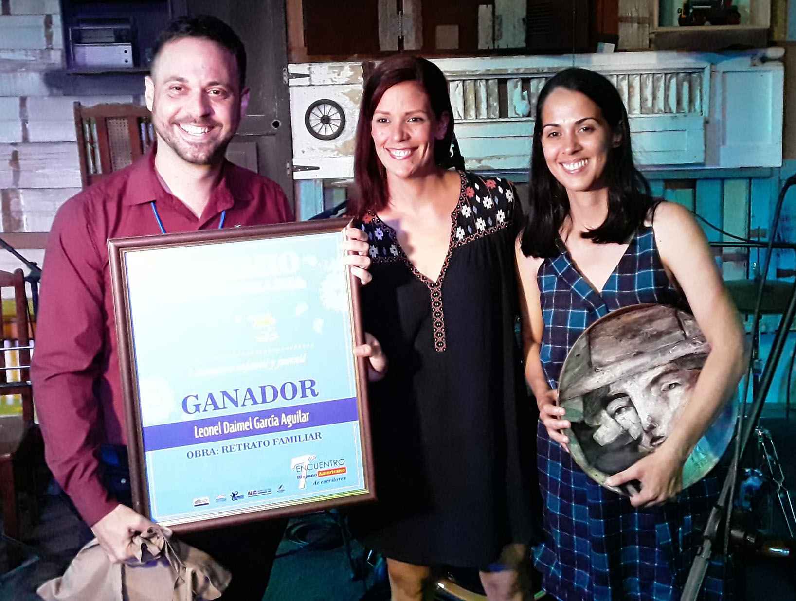 entregan-premios-literarios-en-evento-hispanoamericano-en-cuba