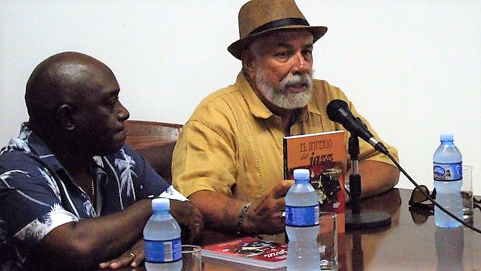jubileo-de-letras-cubanas-con-el-profesor-ignacio-diaz-gonzalez