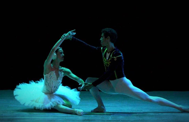 nueva-temporada-del-ballet-laura-alonso-en-el-teatro-america