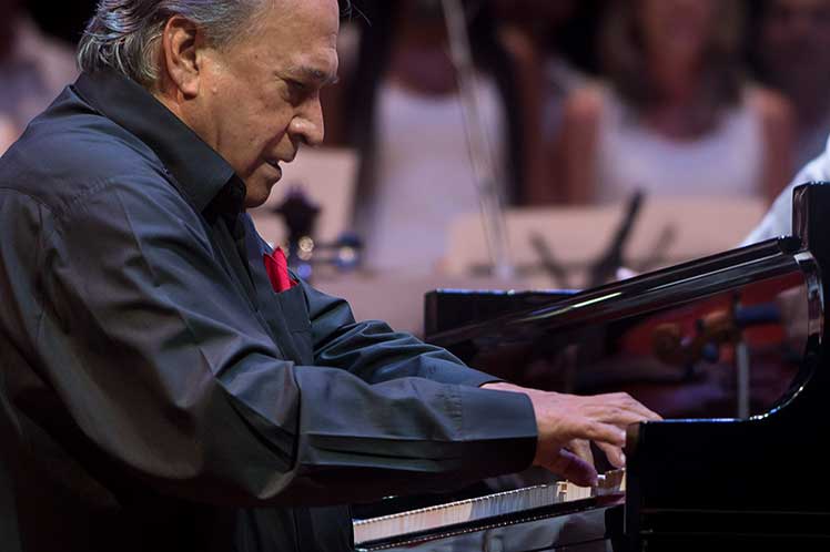 prepara-frank-fernandez-recital-en-cuba