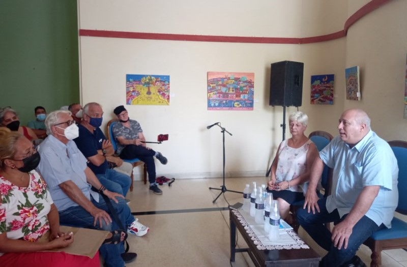artistas-camagueyanos-intercambian-con-el-ministro-de-cultura
