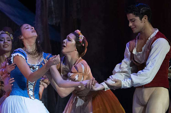 ballet-nacional-de-cuba-interpreta-giselle-en-guadalajara-mexico