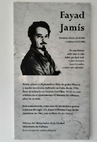 develan-tarja-en-homenaje-al-poeta-y-pintor-fayad-jamis-por-su-noventa-aniversario