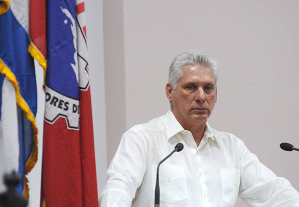 diaz-canel-llama-a-preservar-la-identidad-cubana-desde-la-cultura