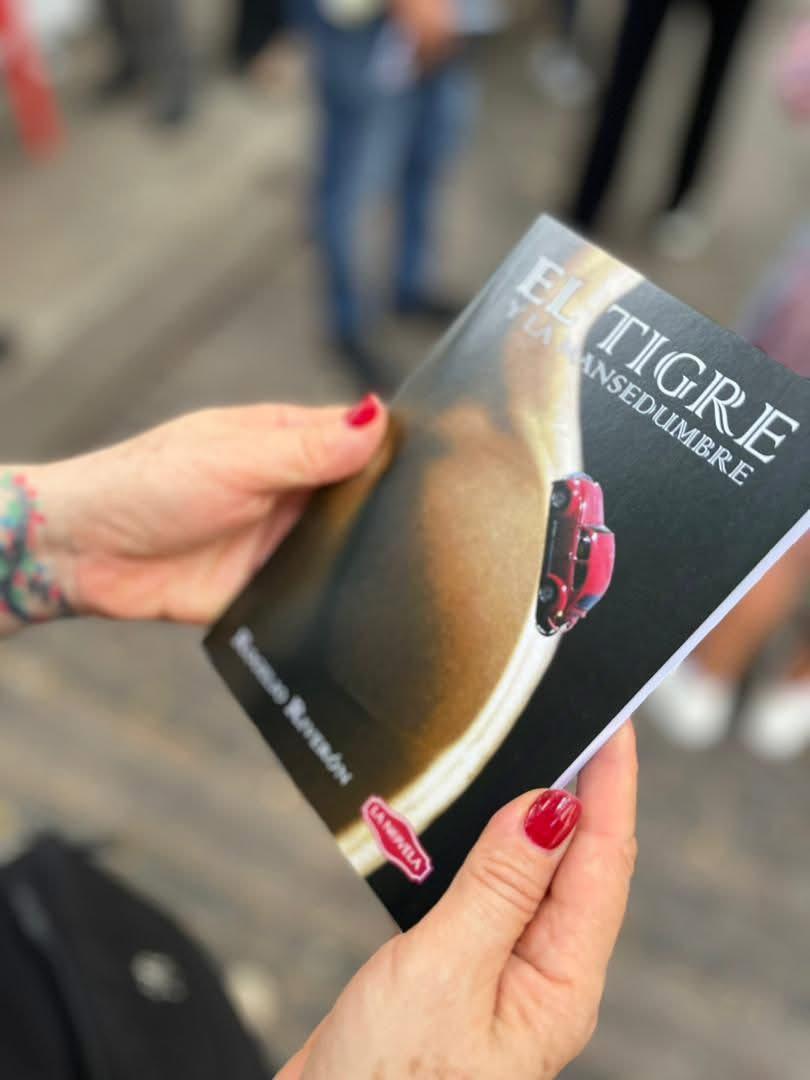 el-tigre-y-la-mansedumbre-en-el-ultimo-sabado-del-libro-del-2025