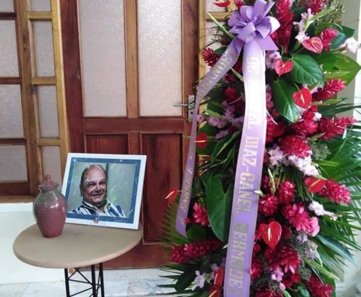 envia-presidente-cubano-ofrenda-floral-a-homenaje-postumo-del-actor-enrique-molina
