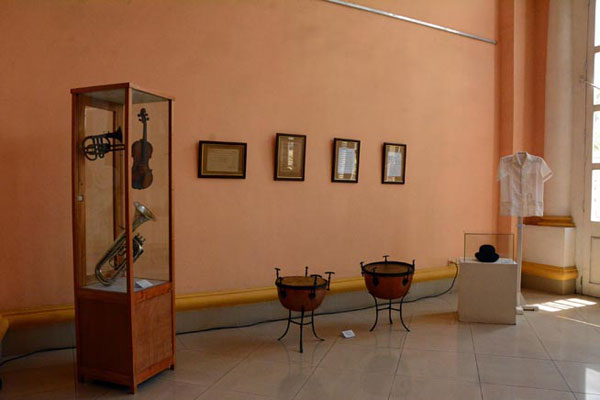 exponen-reliquias-del-danzon-en-matanzas-la-cuna-de-este-genero