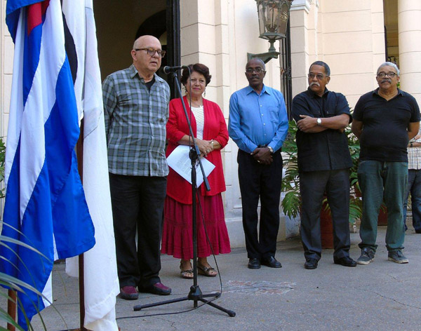 homenaje-de-la-uneac-a-jesus-menendez-en-el-70-aniversario-de-su-asesinato-por-susana-mendez-munoz
