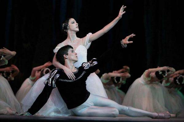 homenaje-del-ballet-nacional-de-cuba-a-adolfo-roval-premio-de-danza-2019