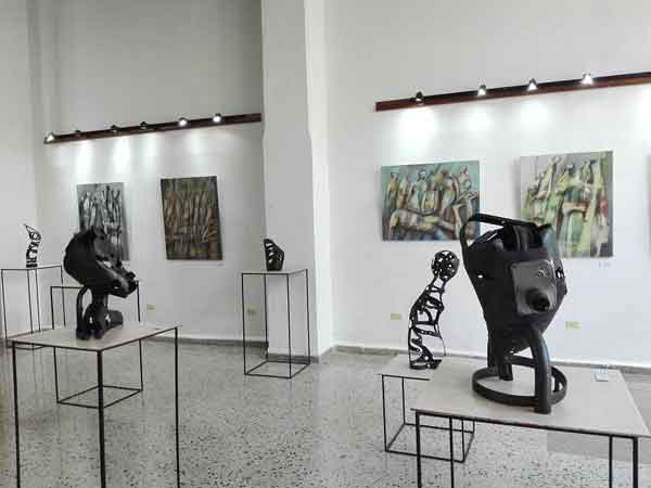 inauguran-exposicion-de-michel-valdes-meulenert-en-la-galeria-manos