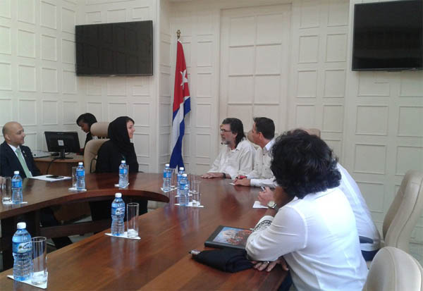 iniciaran-intercambio-cultural-entre-cuba-y-emiratos-arabes-unidos
