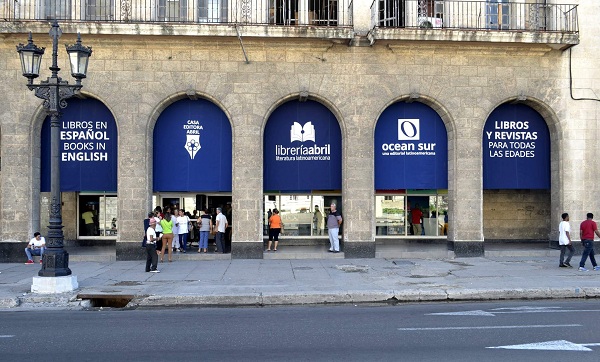 libreria-abril-en-la-habana-con-lo-mejor-de-la-literatura-de-latinoamerica