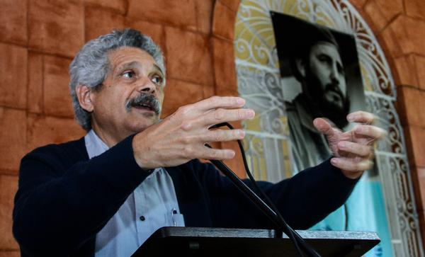 marti-nos-sorprende-a-cada-rato-asegura-historiador-por-claudia-gonzalez
