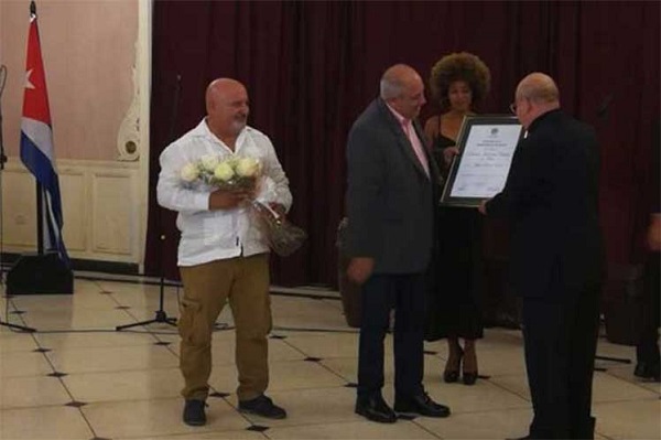 miguel-barnet-doctor-honoris-causa-de-la-universidad-de-las-artes