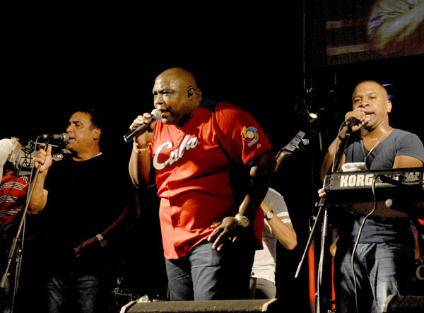 ofrecieron-artistas-cubanos-un-concierto-por-la-victoria
