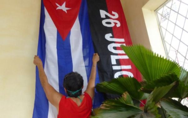 primero-de-mayo-en-cuba-mi-casa-es-mi-plaza