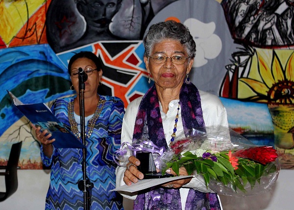 reconocen-a-personalidades-de-la-cultura-cubana-por-astrid-barnet