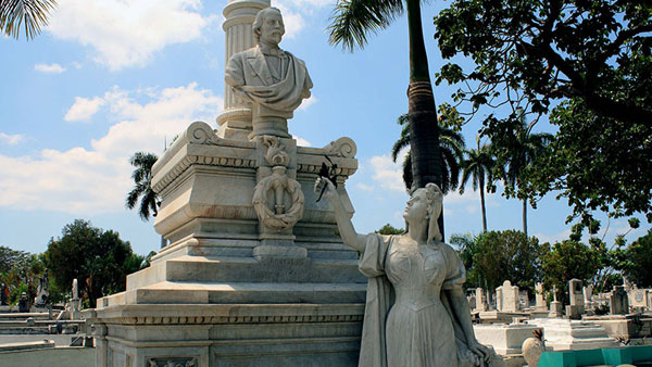 rinden-tributo-al-padre-de-la-patria-en-santiago-de-cuba
