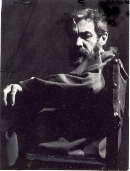 sesiona-coloquio-homenaje-a-director-teatral-vicente-revuelta