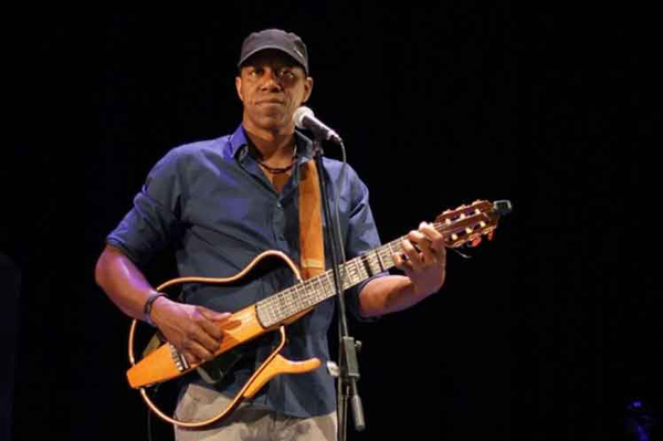 trovador-cubano-continua-gira-boliviana-en-santa-cruz
